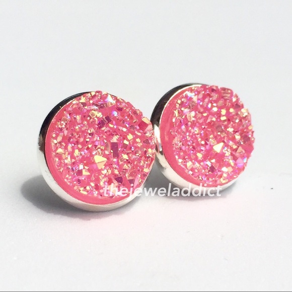 3 for 15🎀bright iridescent pink Druzy style studs - Picture 5 of 7